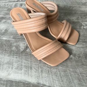 Soda Tan Heels size 9